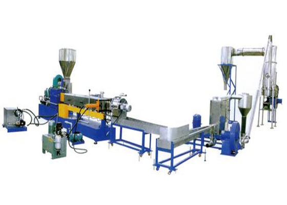 De Gerecycleerde Niet-geweven Machine in twee stappen van de Korrel Plastic Uitdrijving, Gerecycleerde Film Plastic Extruder