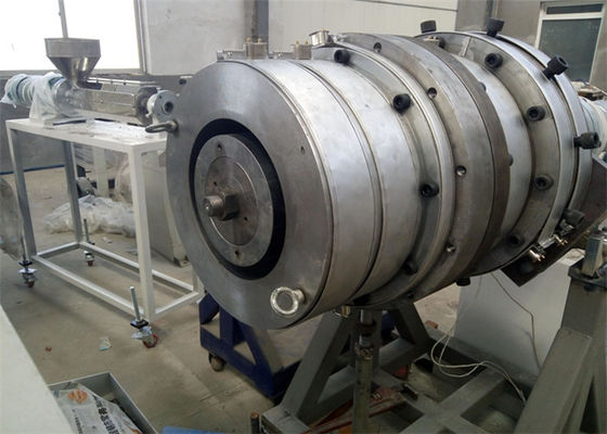 Goede prijs. HDPE/LDPE de Machine van de Pijpuitdrijving voor Irrigatie, 2-3 de Co-Uitdrijvende Extruder van de Matrijzenpijp online