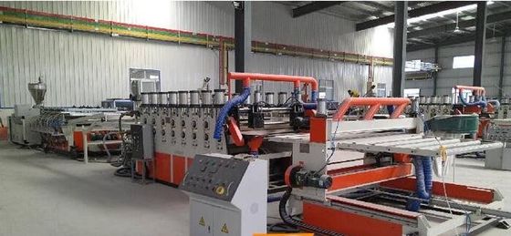Goede prijs. De plastic Lijn van de Extruder Houten Plastic Samengestelde Uitdrijving/WPC Decking die Machine maken online
