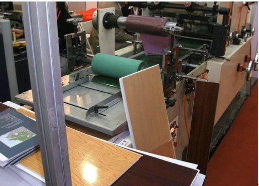 Goede prijs. De kegel Tweelingmachine van de Schroef Houten Plastic Samengestelde Uitdrijving voor Muurcomité online