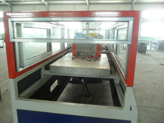 Goede prijs. High Speed Plastic Profile Extrusion Line PE PVC Hout Plastic Profile Productie Lijn online