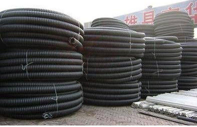 Goede prijs. Multilayer PE de Uitdrijvingslijn van de Kabel Plastic Pijp/Machine van de de Drainagepijp van het Stadsgas pp online