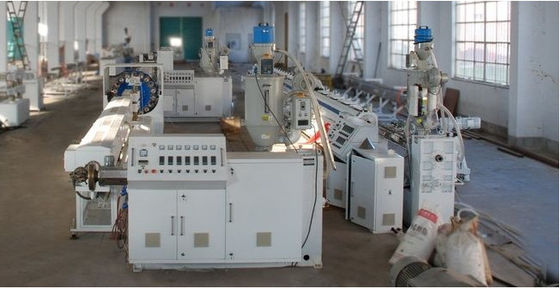 Goede prijs. Pvc-Vezel die de Zachte Machine van de Pijpuitdrijving voor het Plastic Proces van de Pijpuitdrijving verbeteren online