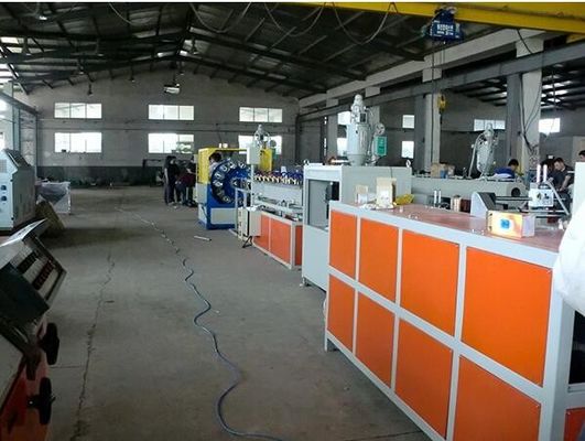 Goede prijs. Van de de Pijpuitdrijving van pvc Plastic de Machine Plastic Pijp Productieinstallatie online