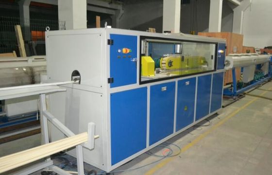 Goede prijs. PE van 380V 50HZ van de de Uitdrijvingslijn ABB van de Irrigatiepijp Plastic de Frequentiecontrole online