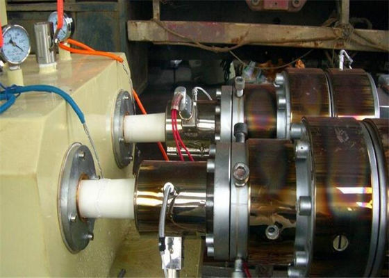 Goede prijs. Chemische van de de Uitdrijvingsmachine van de Corrosie Kegel Tweelingschroef de Pijpextruder van Pvc online