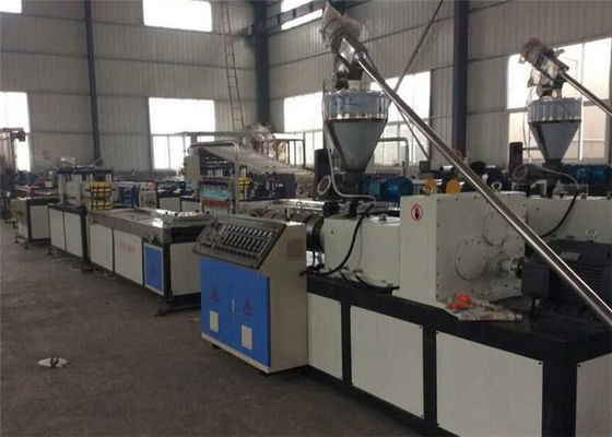 Goede prijs. Volledig Automatische WPC-Profielproductielijn, het Profiel die van WPC Decking Machine maken online