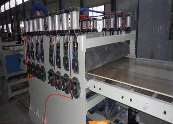 Goede prijs. De duurzame Machine van de het Schuimraad van pvc WPC voor Deurraad die, Machtsmotor maken online