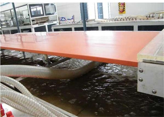Goede prijs. Van de de Raadsuitdrijving van Ce Plastic Lijn 1220mm het Malplaatjeproductielijn van WPC Contrusion online