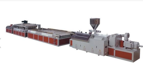 Goede prijs. Pvc + Hout Schuim Samengestelde Raadsextruder/Houten Plastic Samengestelde Machines online