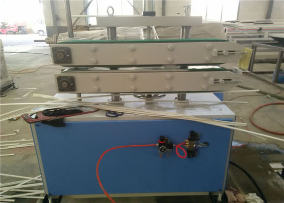 Goede prijs. De plastic pvc-Machine van de Profieluitdrijving voor Venster/de Vensters en de Deurprofiel die van pvc Machine maken online