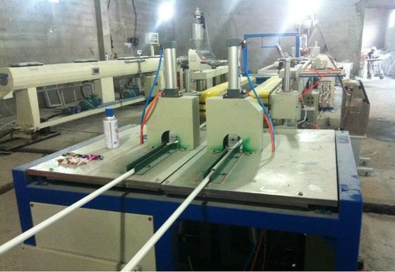 Goede prijs. De Pijp van Pvc van de Daullijn Stijve Productiemachine, pvc-Pijpinstallaties 2*8m/Min online
