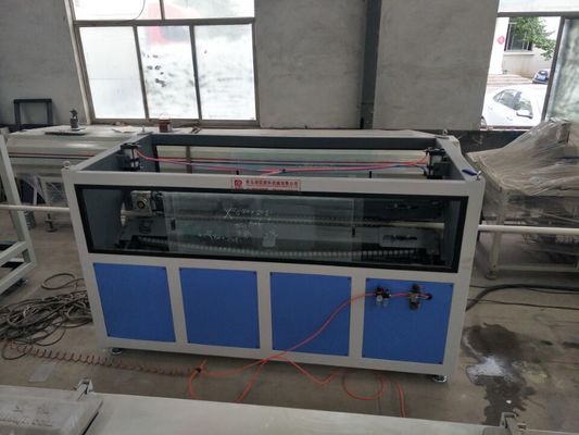PVC swagepijp / geleidingspijp-extrusielijn, 20 mm tot 400 mm PVC-machine voor het maken van plasticpijpen
