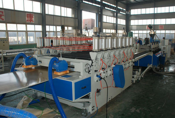 Goede prijs. Van de het Afvaldoos van pvc WPC de Machine van de het Schuimraad, pvc-Kabinet die de Extruder van de Schuimraad villen online