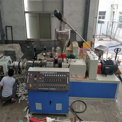 380V 50HZ 63mm van de Schroefpvc van 150kg/H de Tweelinglijn van de de Pijpuitdrijving