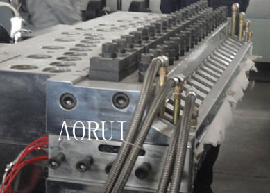 Conical Twin Screw Extruder WPC Board Production Line, PVC WPC Plastic Profile Production Line, WPC Foam Board