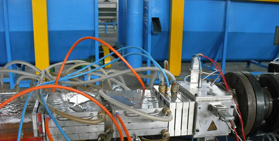 Goede prijs. Pvc-Celling Comité de Plastic Hoge prestaties van de Profielproductielijn online