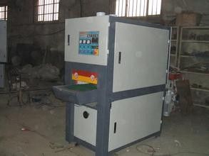 Goede prijs. WPC-Profiel/Raad/Plaat het Borstelen Machine, Hete het Lamineren Machine online