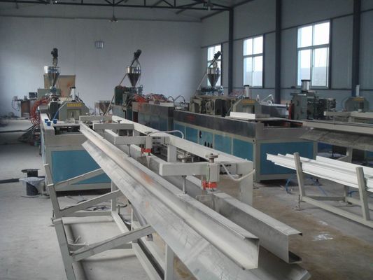 Goede prijs. Automatische Houten Plastic Samengestelde Uitdrijvingslijn, Twee Schroefwpc Extruder online