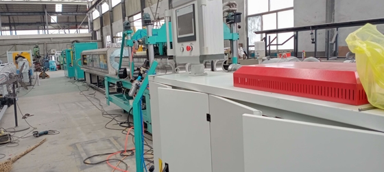 Goede prijs. 200mm Dubbele Muur Golf volledig Automatische de Pijpextruder van pvc online